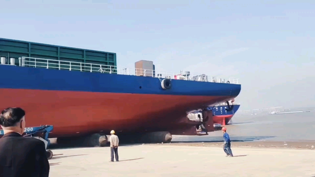 2021.11.01:賀江蘇合心海運&ldquo;合心168&rdquo;船氣囊上排下水吉水接水順利完成#氣囊下水#合心168#船舶下水#氣囊上排下水#合心海運